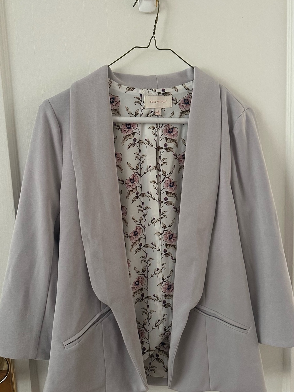 Skies Are Blue Lilac Open-Front Floral-Lined Blazer